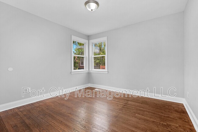 Building Photo - 4902 Gilray Dr