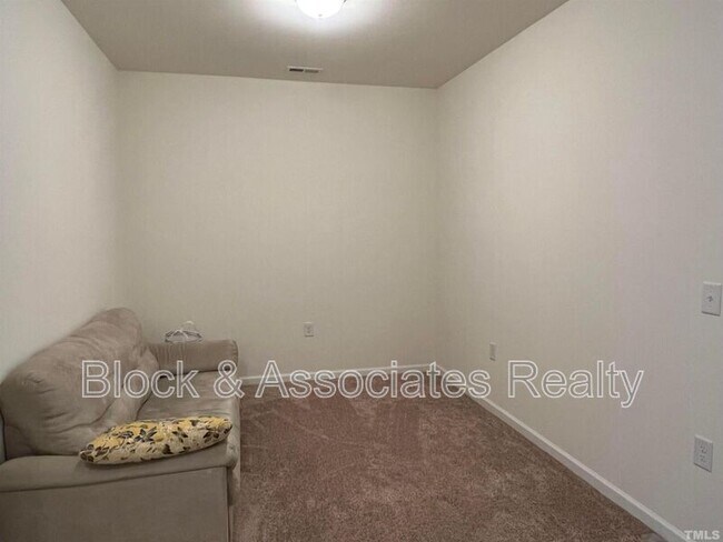 Building Photo - 1156 Lookout Ridge Rd