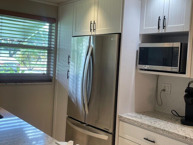 Building Photo - 515 High Point C Dr