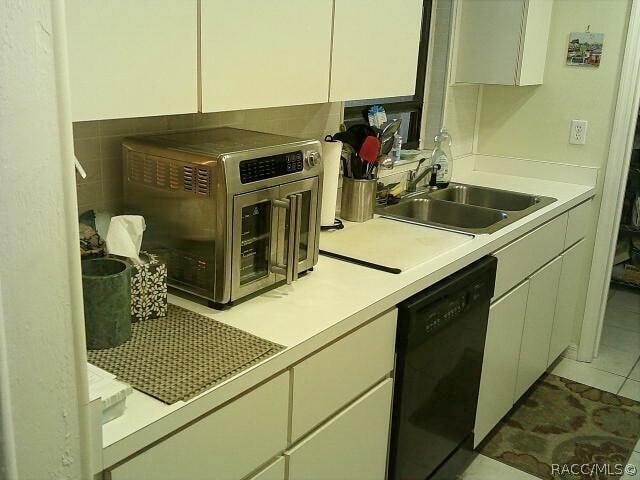 Building Photo - 760 E Gilchrist Ct