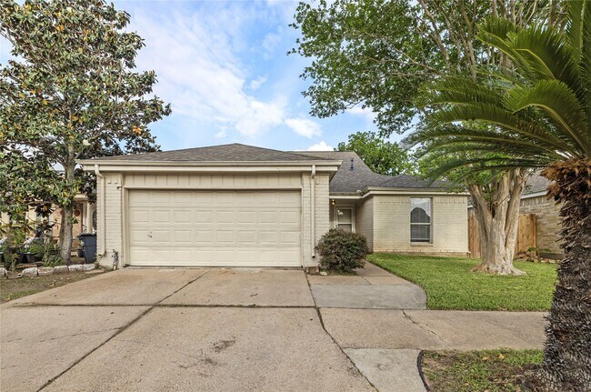 Building Photo - 6327 Lynkat Ln