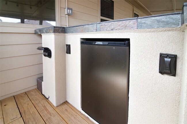 Building Photo - 20514 Chatfield Bend Way