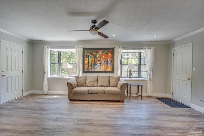 Building Photo - 7667 Old Hickory Dr