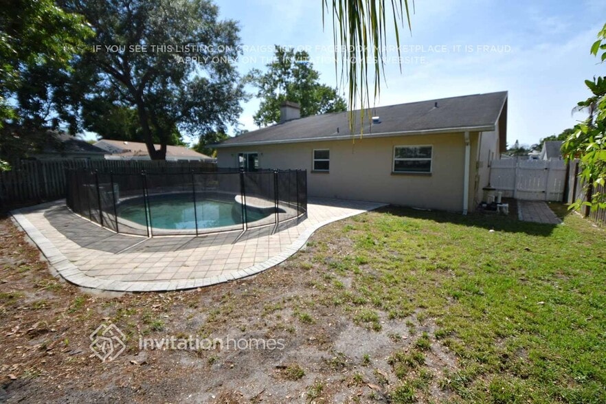 Building Photo - 12105 72nd St N