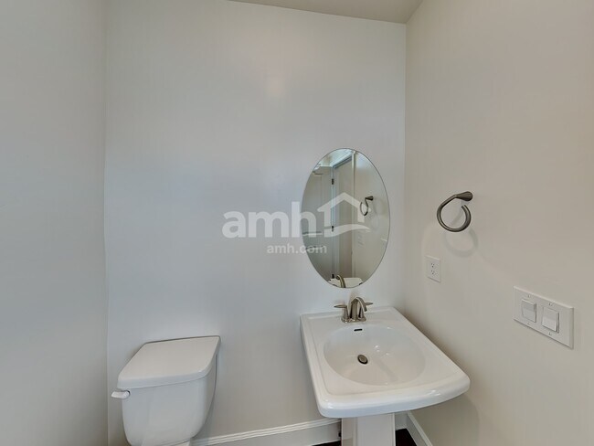 Building Photo - 2367 E Wild Horse Way