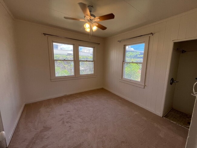 Building Photo - Akina Street (Kalihi) - single family home...