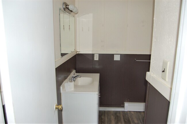 Building Photo - 57 Methuen St