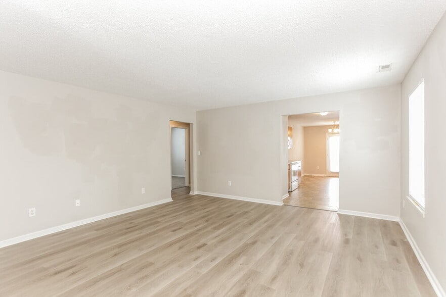 Building Photo - 15224 Fawn Meadow Dr