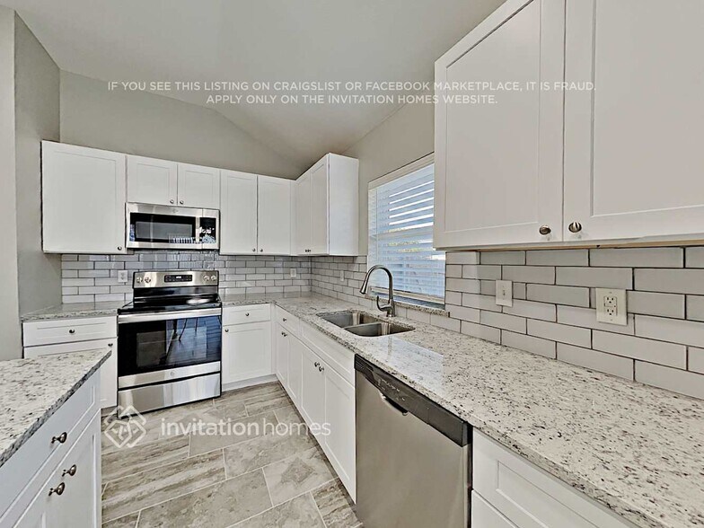 Building Photo - 304 Bayberry Dr