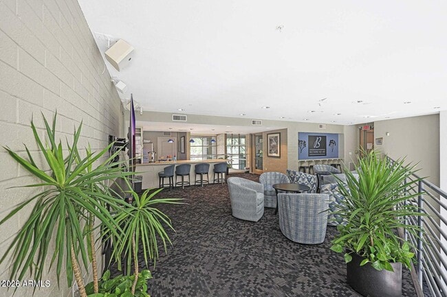 Building Photo - 1701 E Colter St