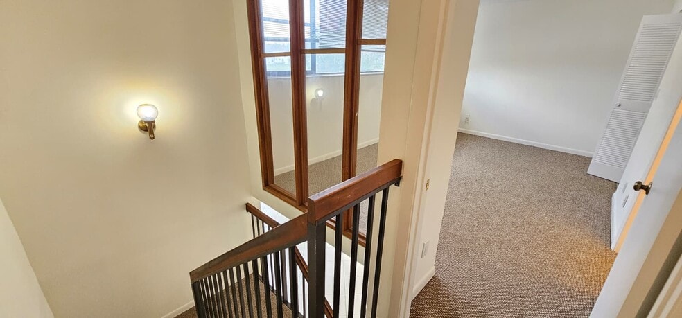 Building Photo - 1061 NW 122nd Ter