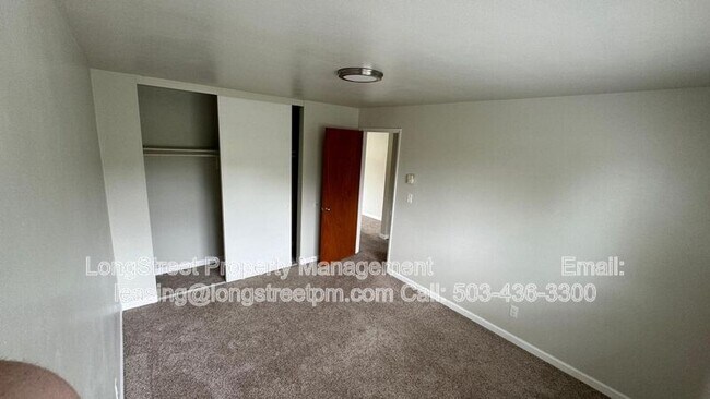 Building Photo - 355 SW 10th St