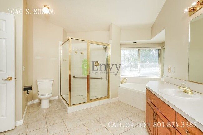Building Photo - 1040 S 800 W