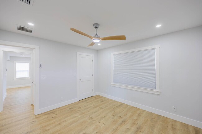 Building Photo - 730 Winters St