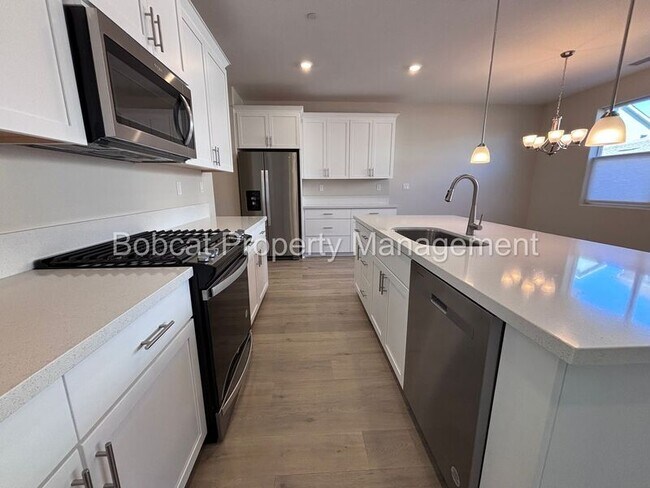 Building Photo - 852 Furlong Dr