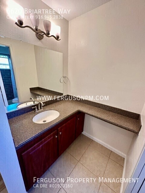 Building Photo - 6620 Briartree Way