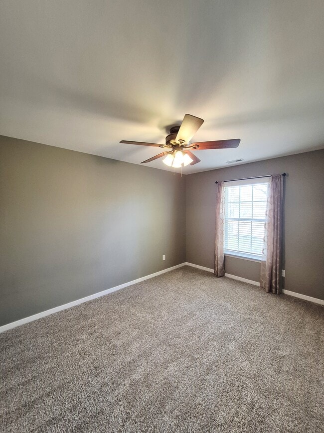 Building Photo - 1563 Providence Knoll Dr