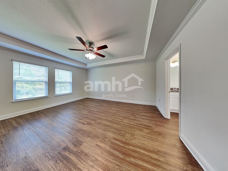Building Photo - 20299 Calla Lily Dr