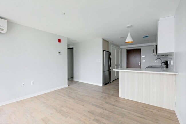 Building Photo - 16 Soden St