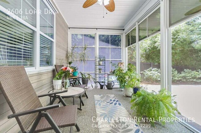 Building Photo - 2606 Lohr Dr