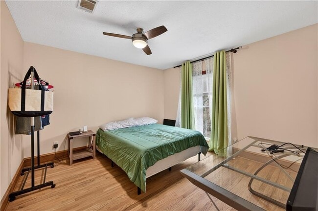 Building Photo - 2878 Cardinal Trce