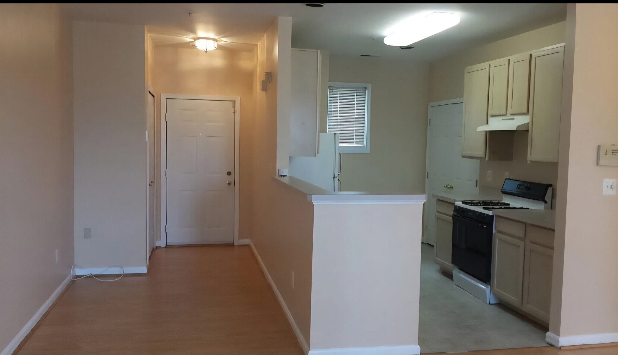 Building Photo - 5000 Willow Branch Way