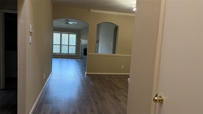 Building Photo - 4810 Bonny Loch Ln