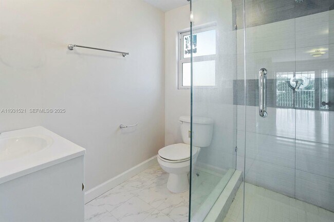 Building Photo - 117 NW 8th St