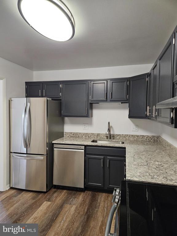 Building Photo - 6322 Bentham Ct