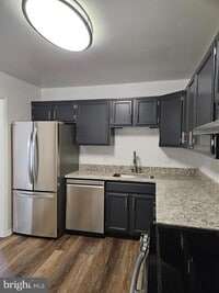 Building Photo - 6322 Bentham Ct