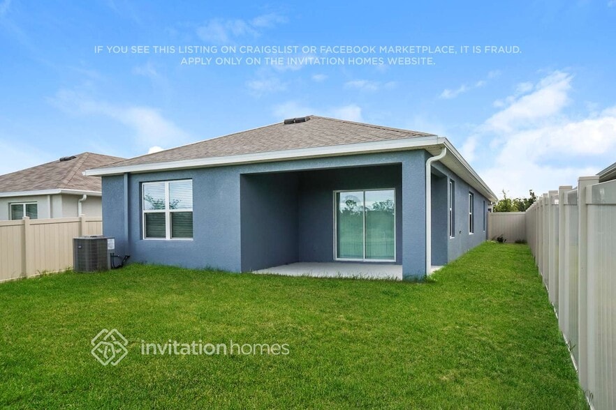 Building Photo - 22517 Hidden Palms St