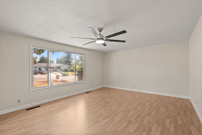 Building Photo - 2041 Hybiscus St