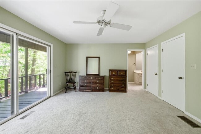 Building Photo - 114 Cherokee Dr S