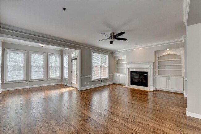Building Photo - 486 Vinings Estates Dr SE