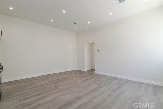 Building Photo - 10656 Nassau Ave