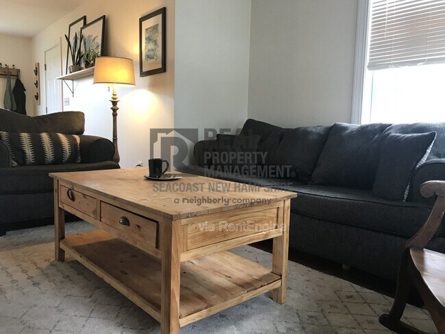 Building Photo - 10 Gagne St