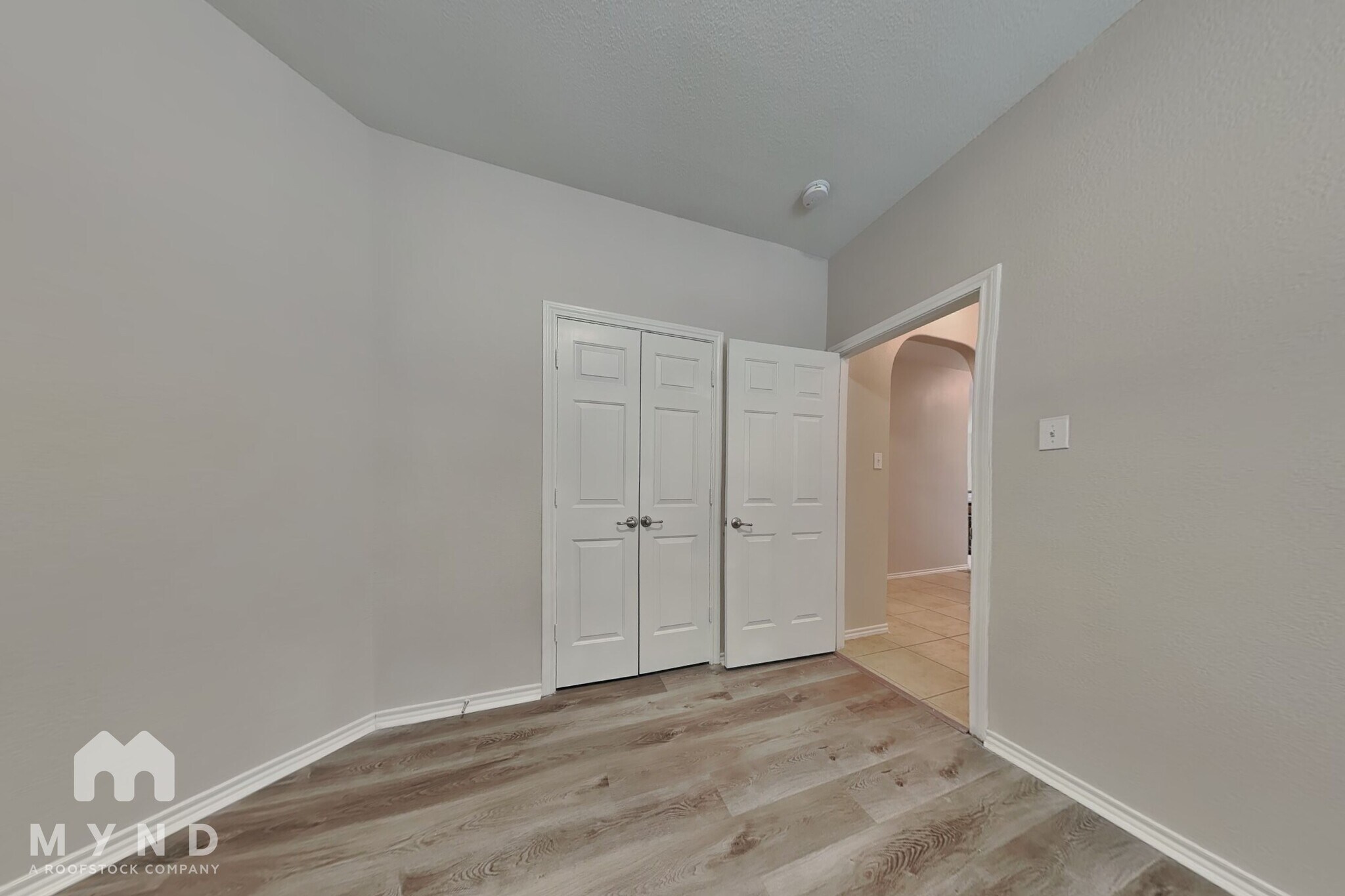 Building Photo - 10861 Hawks Landing Rd