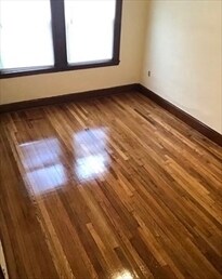 Building Photo - 36 Seymour St