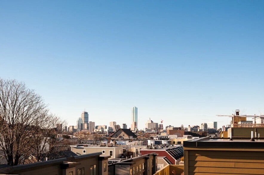 Building Photo - 11 Dorchester St