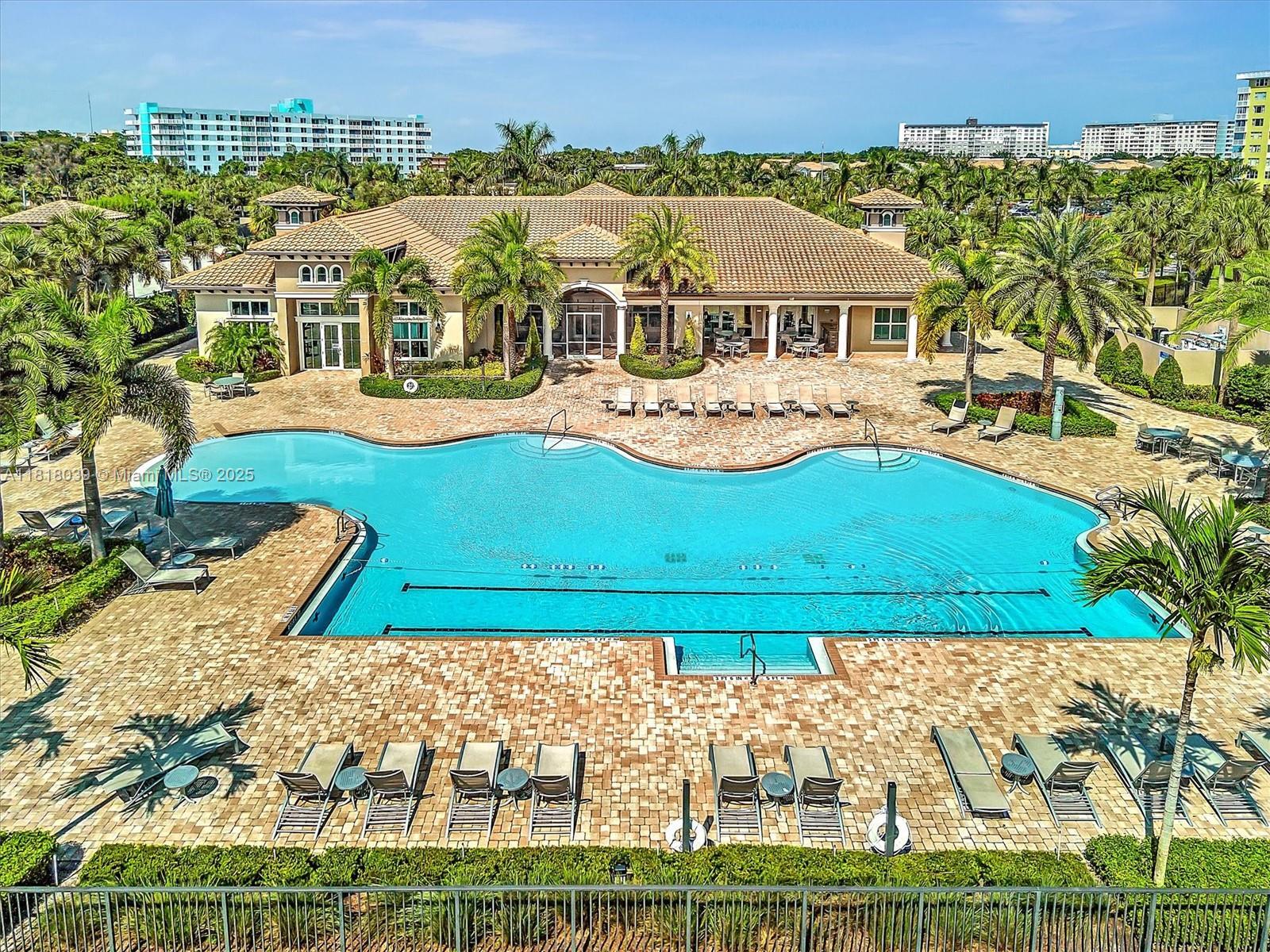 Building Photo - 3976 Poinciana Ln