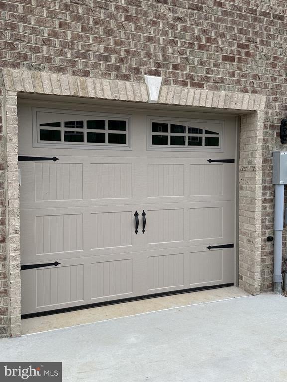 Building Photo - 104 Delano Dr