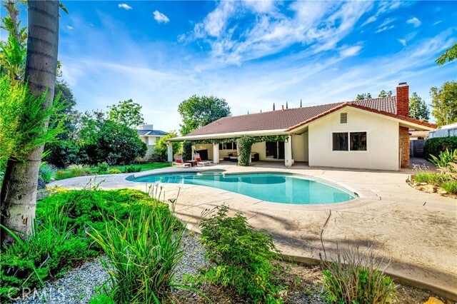 Building Photo - 3811 Algonaut Dr