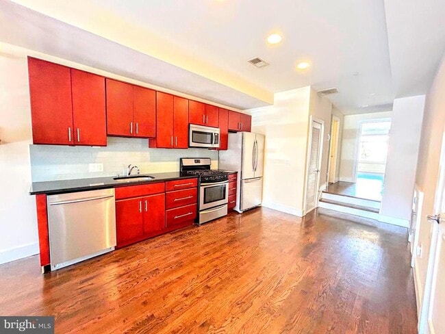 Building Photo - 1538 Ogden St