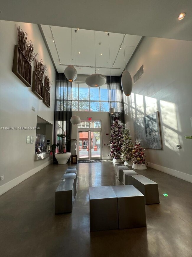 Building Photo - 133 NE 2nd Ave