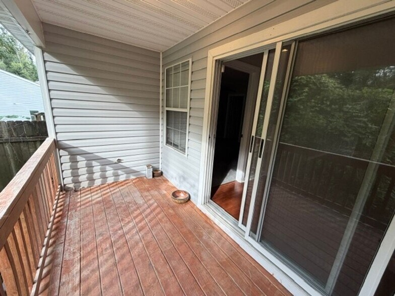 Building Photo - 1248 Cross Creek Cir
