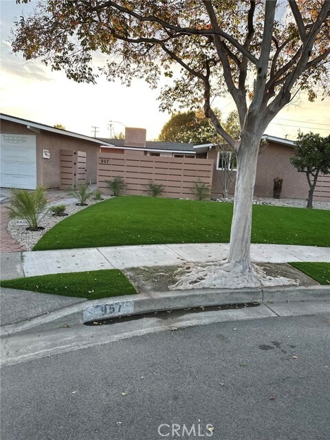 Building Photo - 957 S Salem St