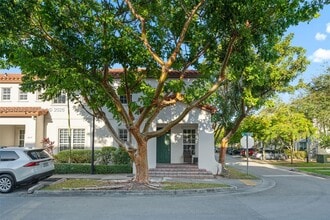 Building Photo - 9243 SW 170th Ave