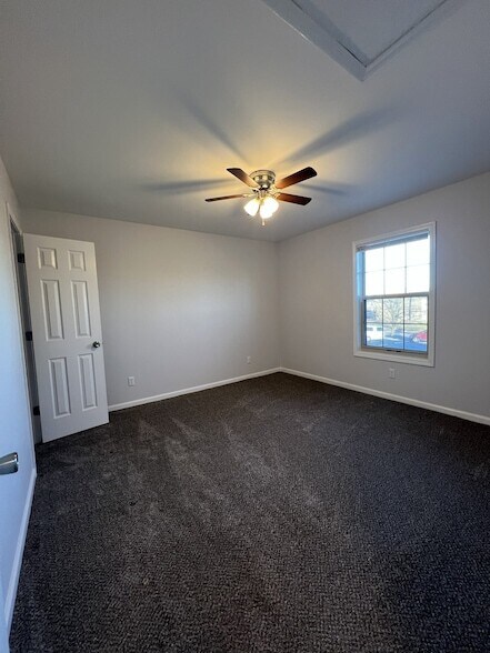 Building Photo - 124 Ballygar St