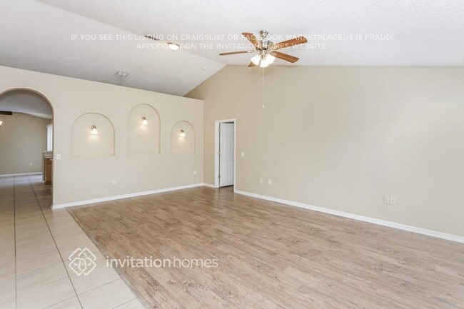 Building Photo - 1755 McFarlane Ave