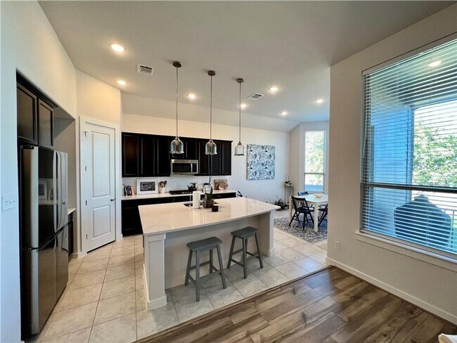 Building Photo - HONEY STOP THE CAR!!!!  Siena Subdivision/ 4 bedroom/Single Story/Round Rock / Hutto ISD